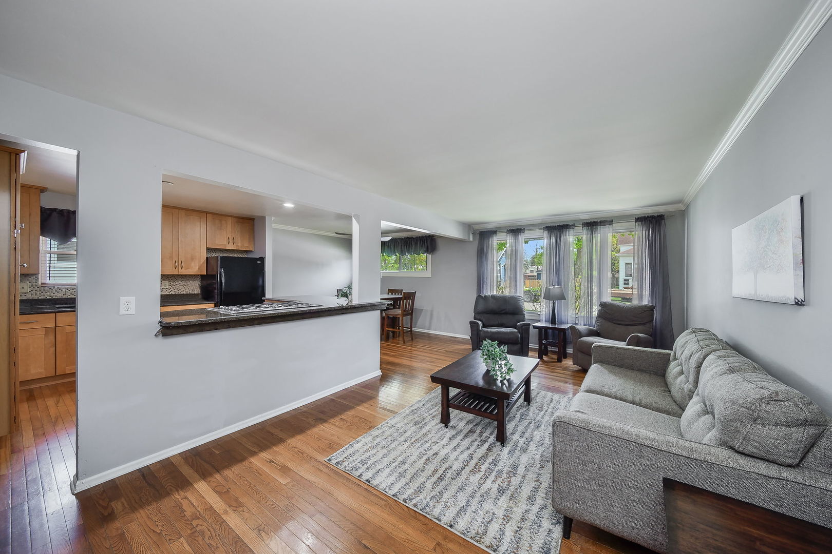 4132 Blanchan Avenue, Brookfield, IL 60513