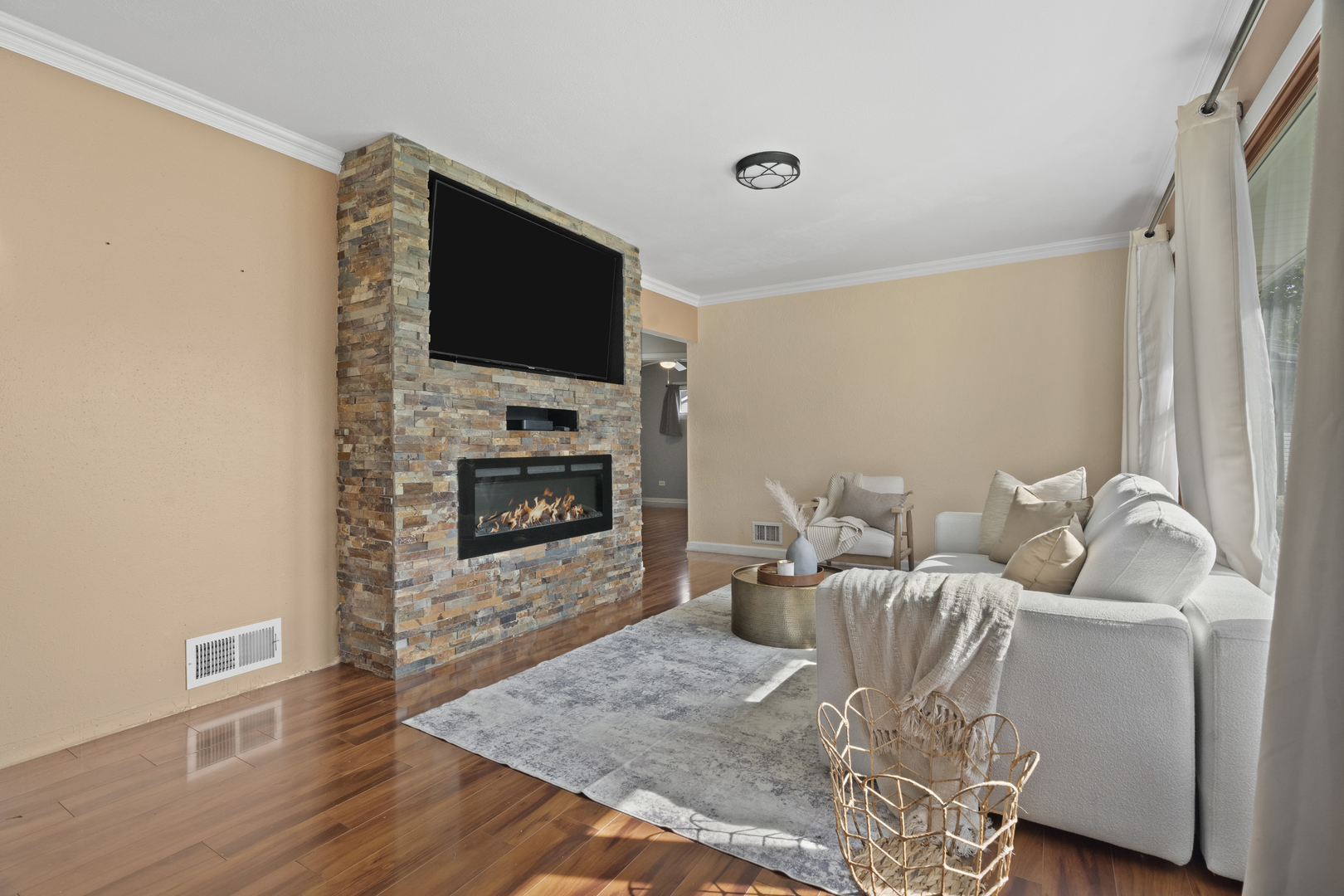 2832 Osage Circle, Waukegan, IL 60087