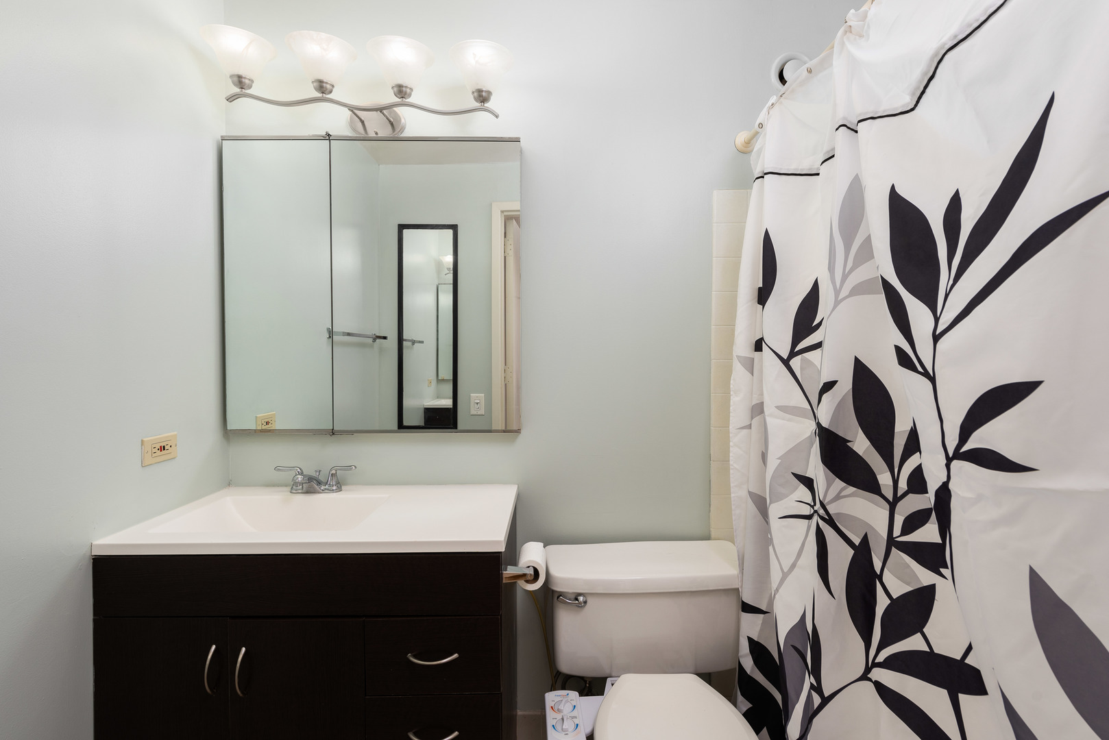 1122 N Clark Street #1709, Chicago, IL 60610