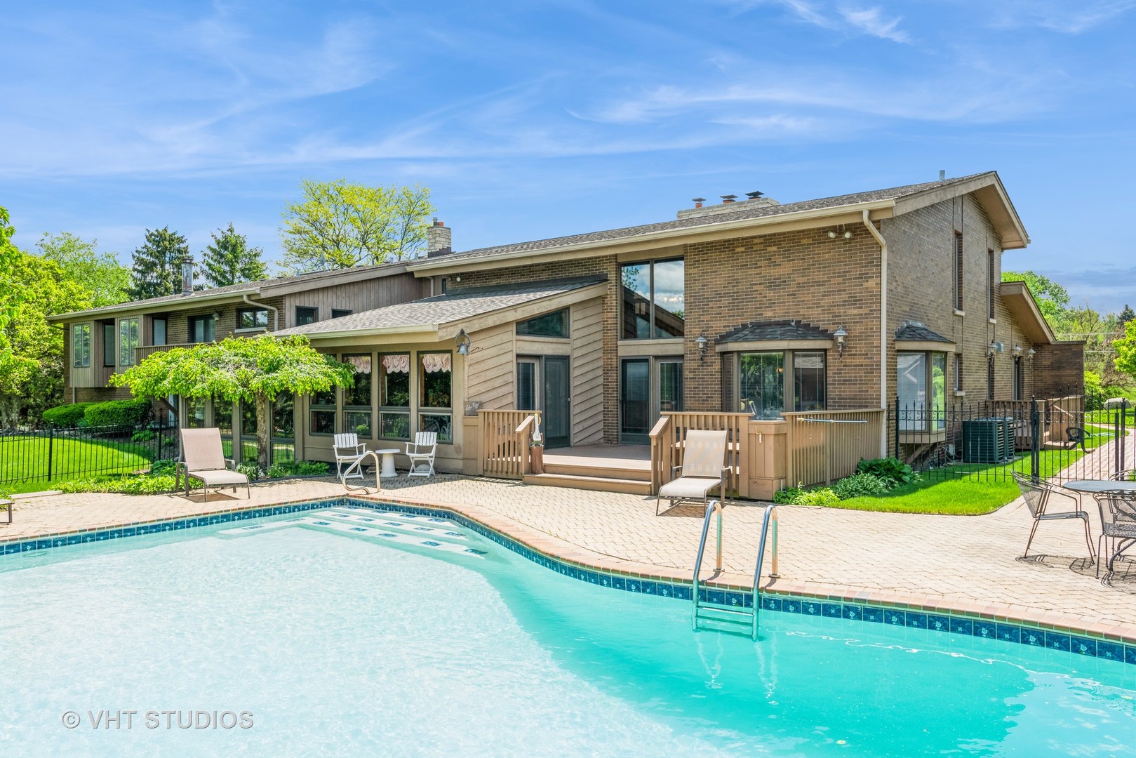 30W010 Smith Road, West Chicago, IL 60185