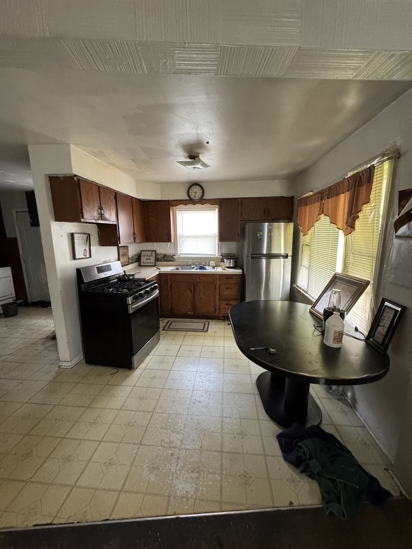 Dolton, IL 60419