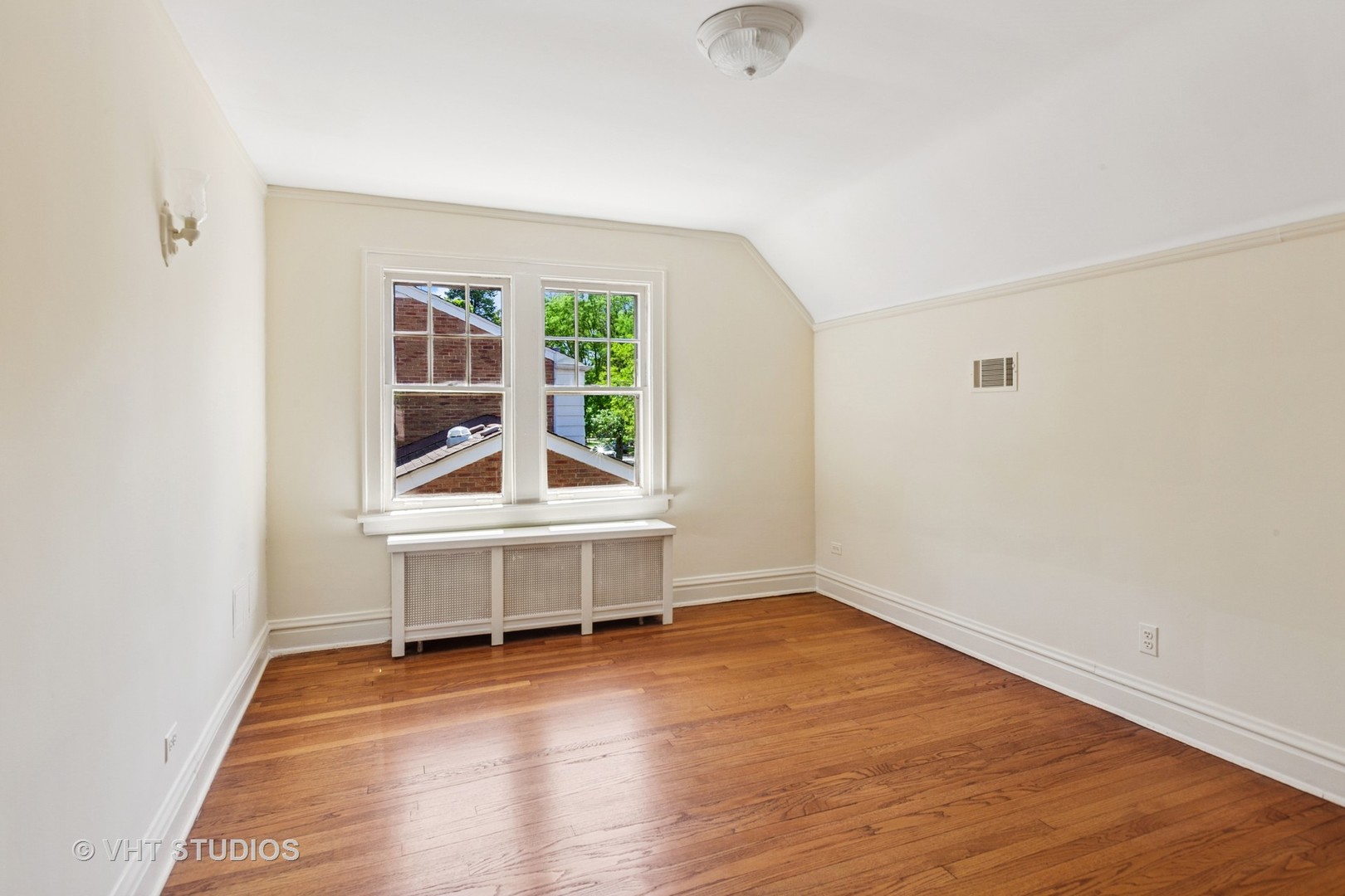 733 N Kensington Avenue, La Grange Park, IL 60526