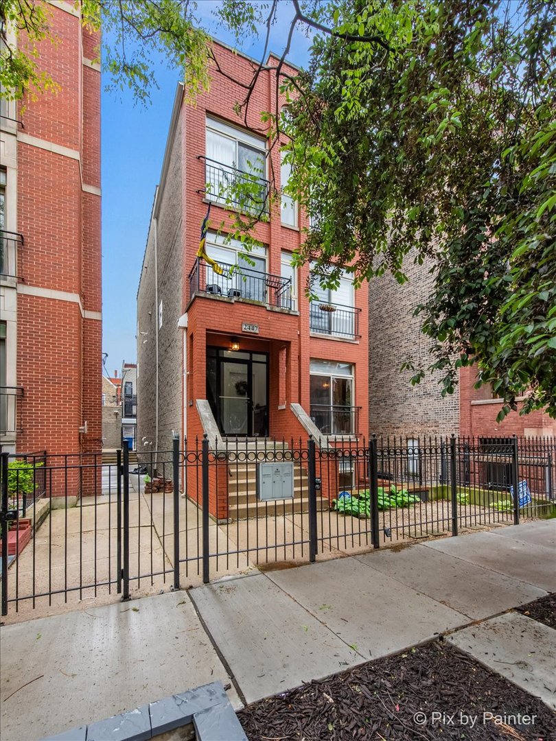 2447 W Walton Street #1, Chicago, IL 60622