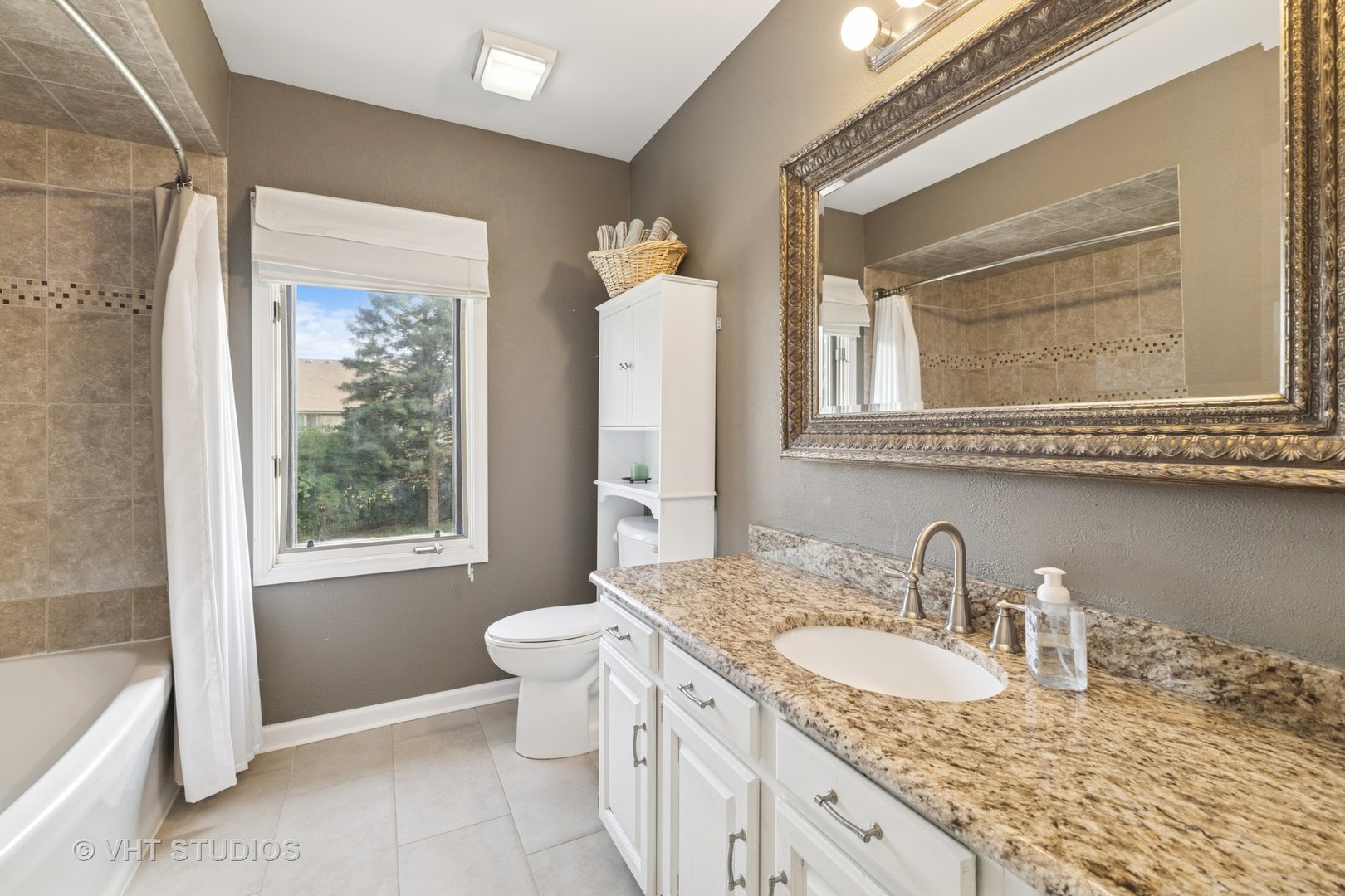 8741 Flint Lane, Orland Park, IL 60462