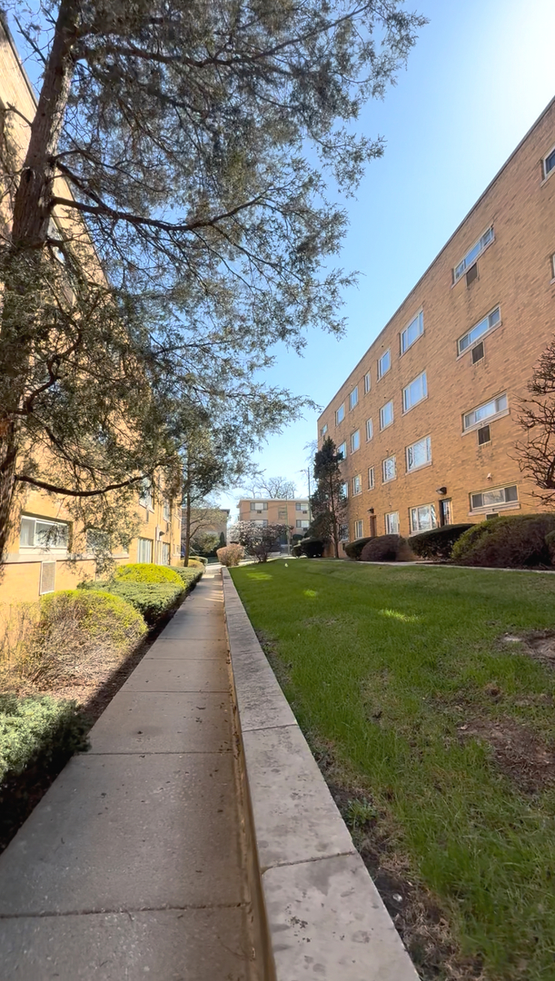 2014 W 111th Street #2N, Chicago, IL 60643