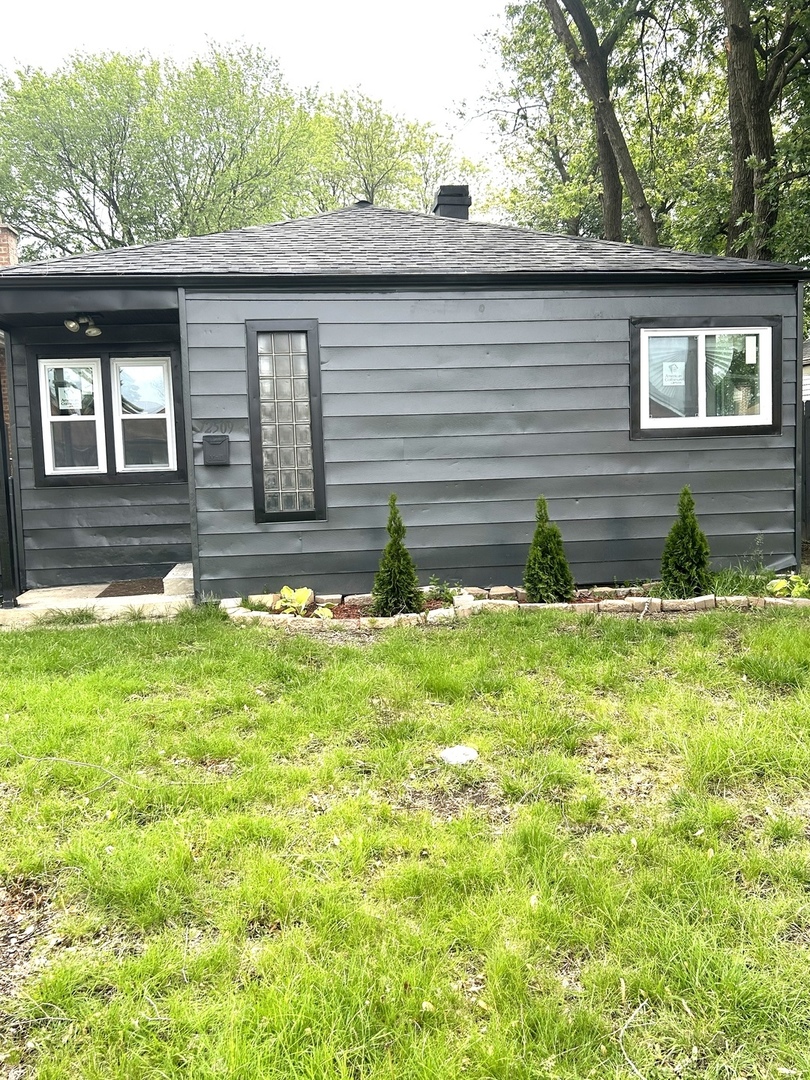 12509 S Bishop Street, Calumet Park, IL 60827