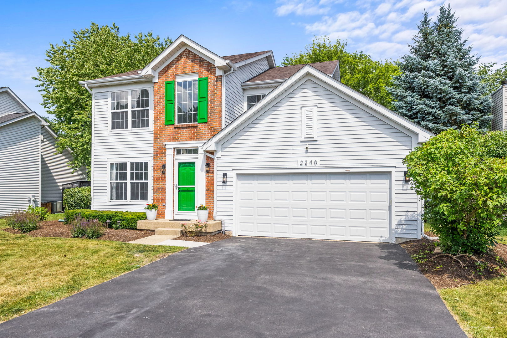2248 Cheshire Drive, Aurora, IL 60502
