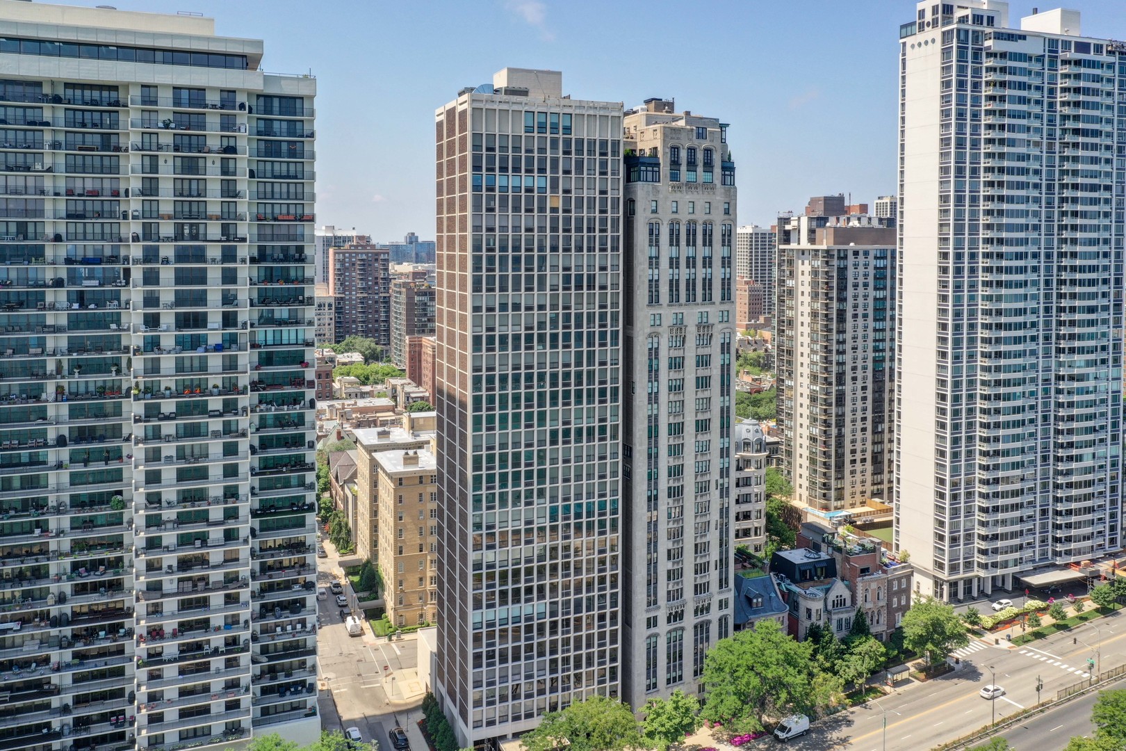 1240 N Lake Shore Drive #28A, Chicago, IL 60610