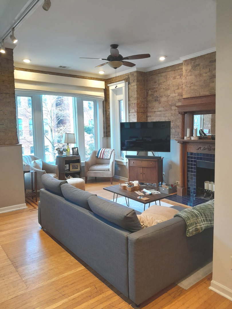 931 W Dakin Street #2, Chicago, IL 60613
