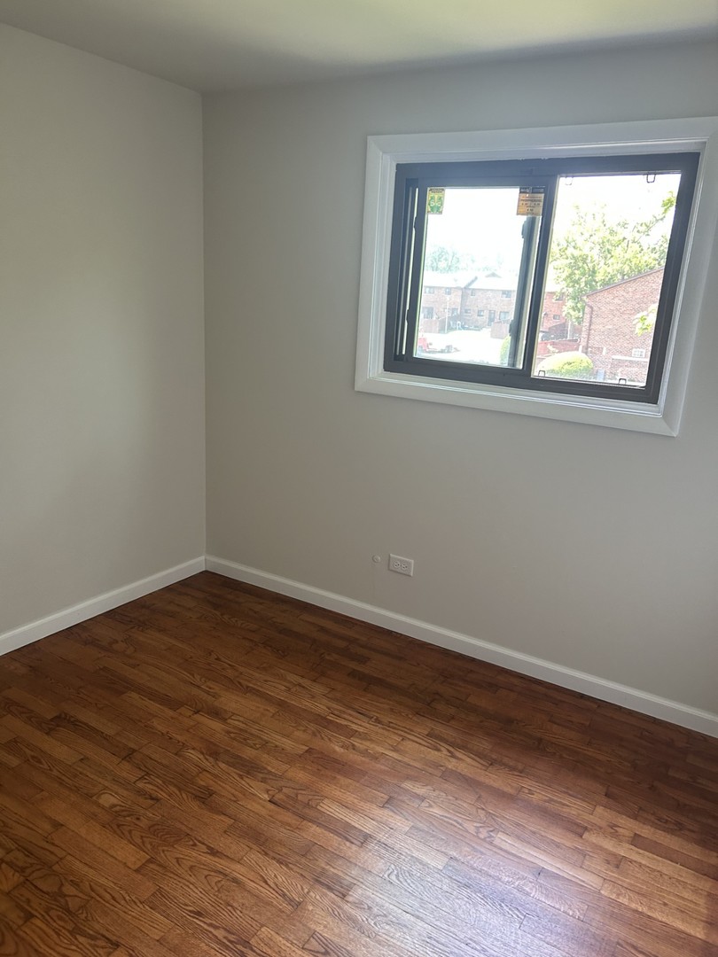18W118 14th Street, Villa Park, IL 60181