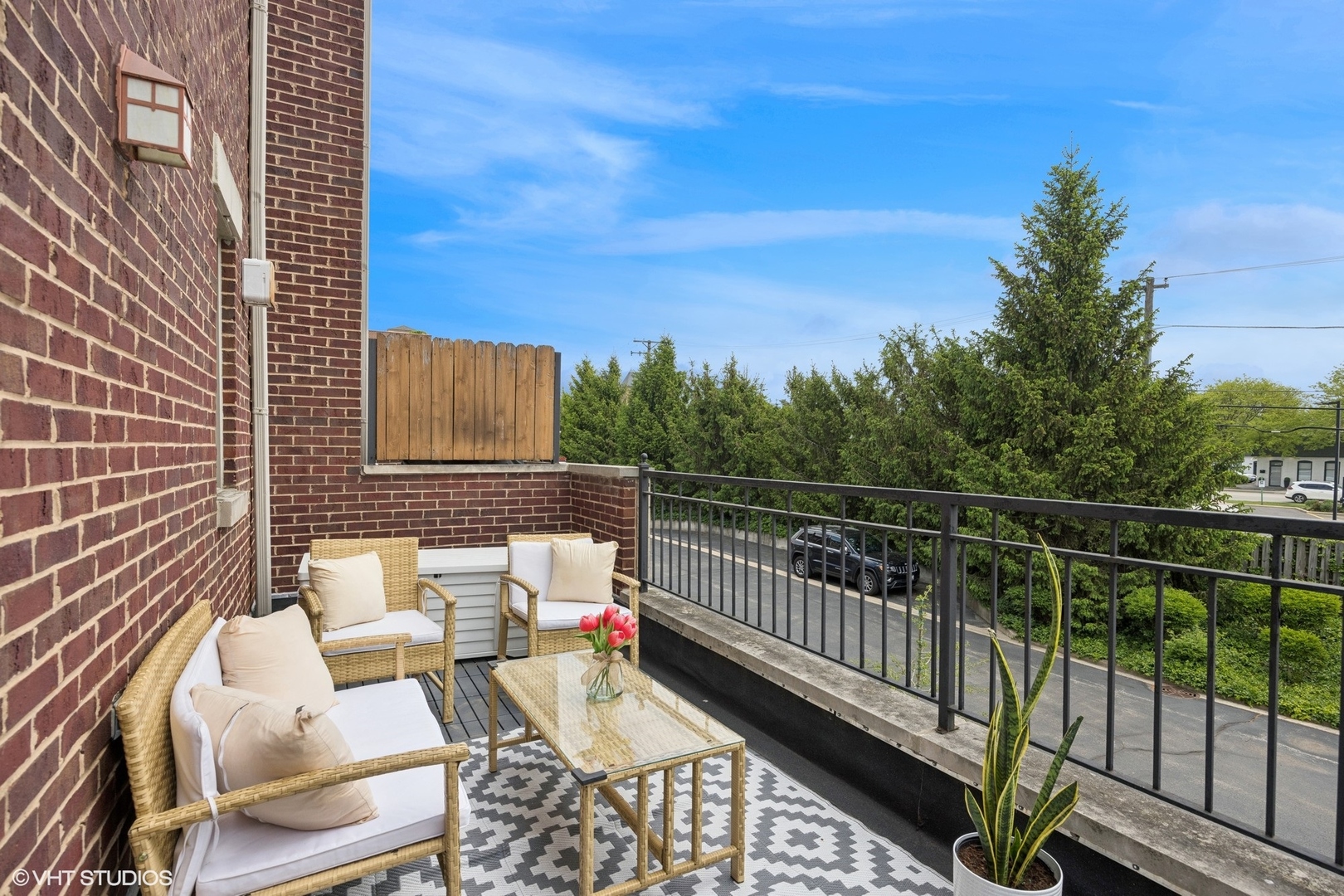 209 S EVERGREEN Avenue, Arlington Heights, IL 60005