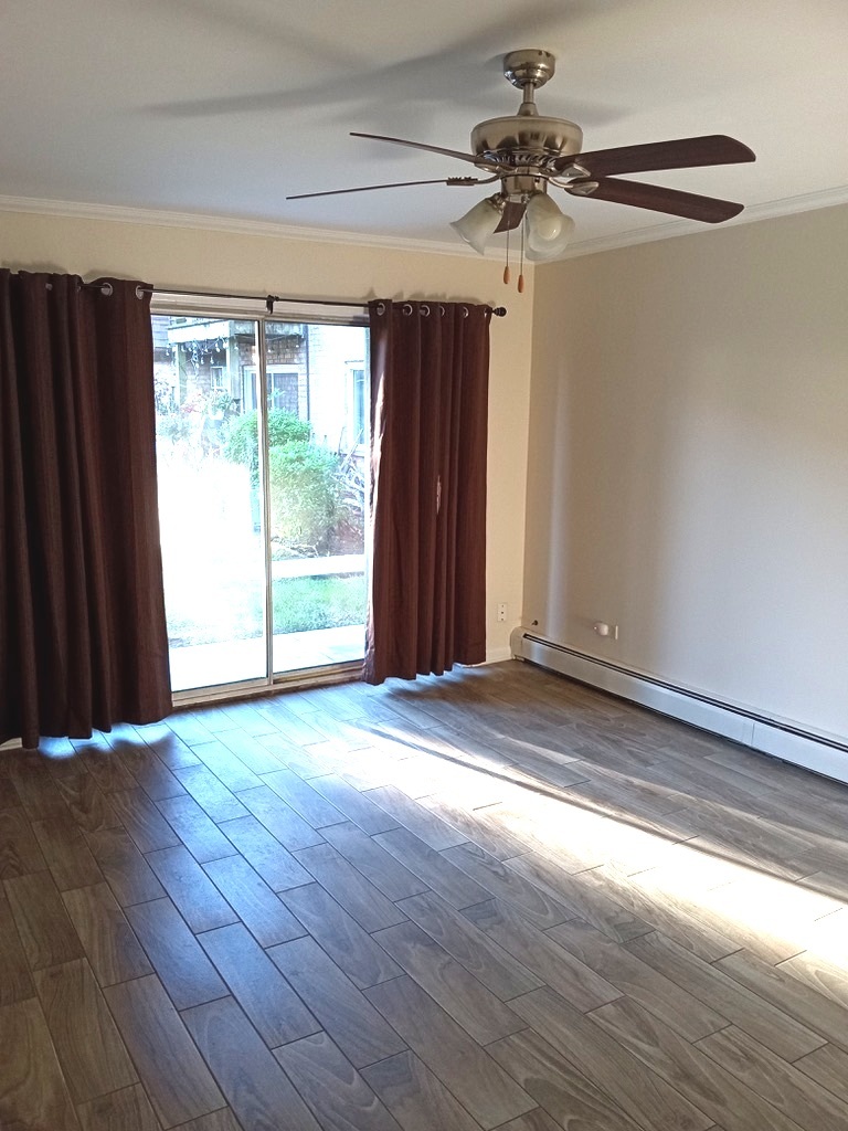 107 E DUNDEE Road #1S, Wheeling, IL 60090