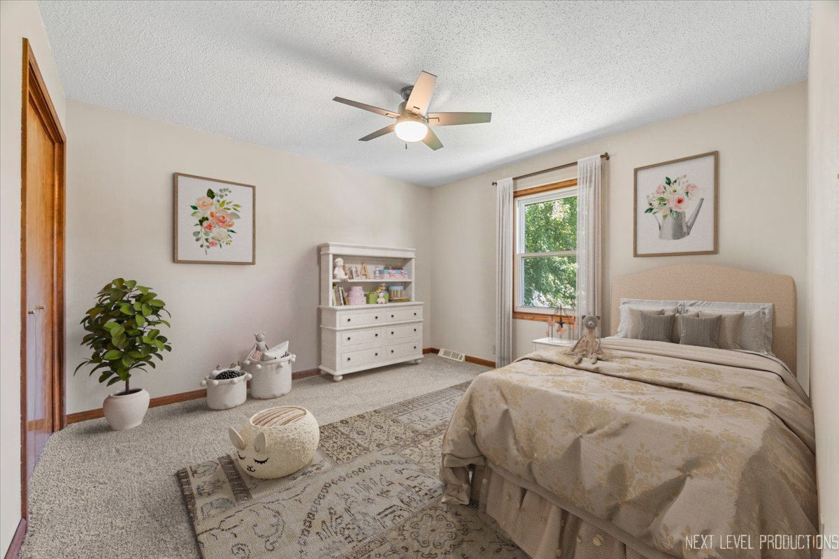 48W142 Milnamow Drive, Maple Park, IL 60151