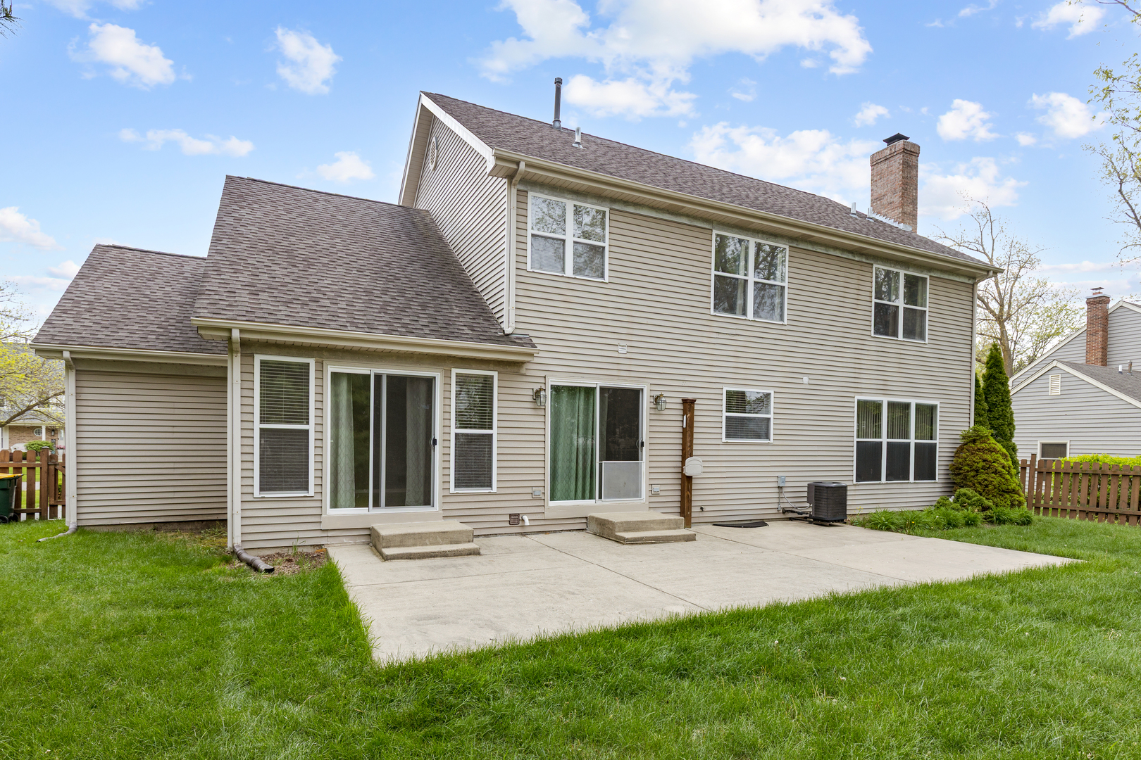 726 West Trail, Grayslake, IL 60030