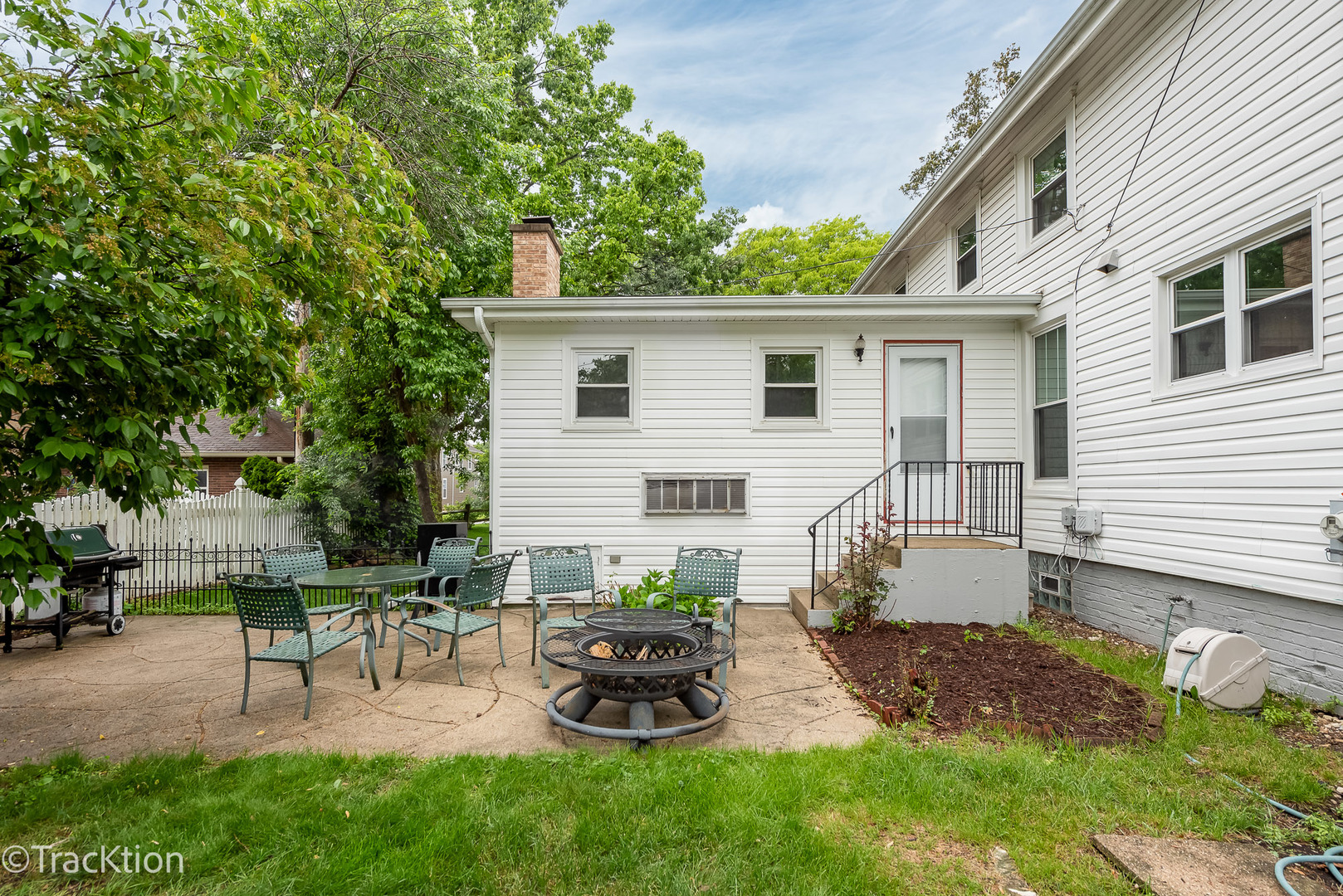 4929 Washington Street, Downers Grove, IL 60515
