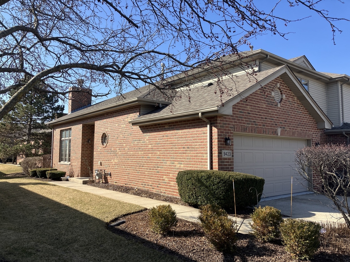 9423 Caledonia Drive, Tinley Park, IL 60487