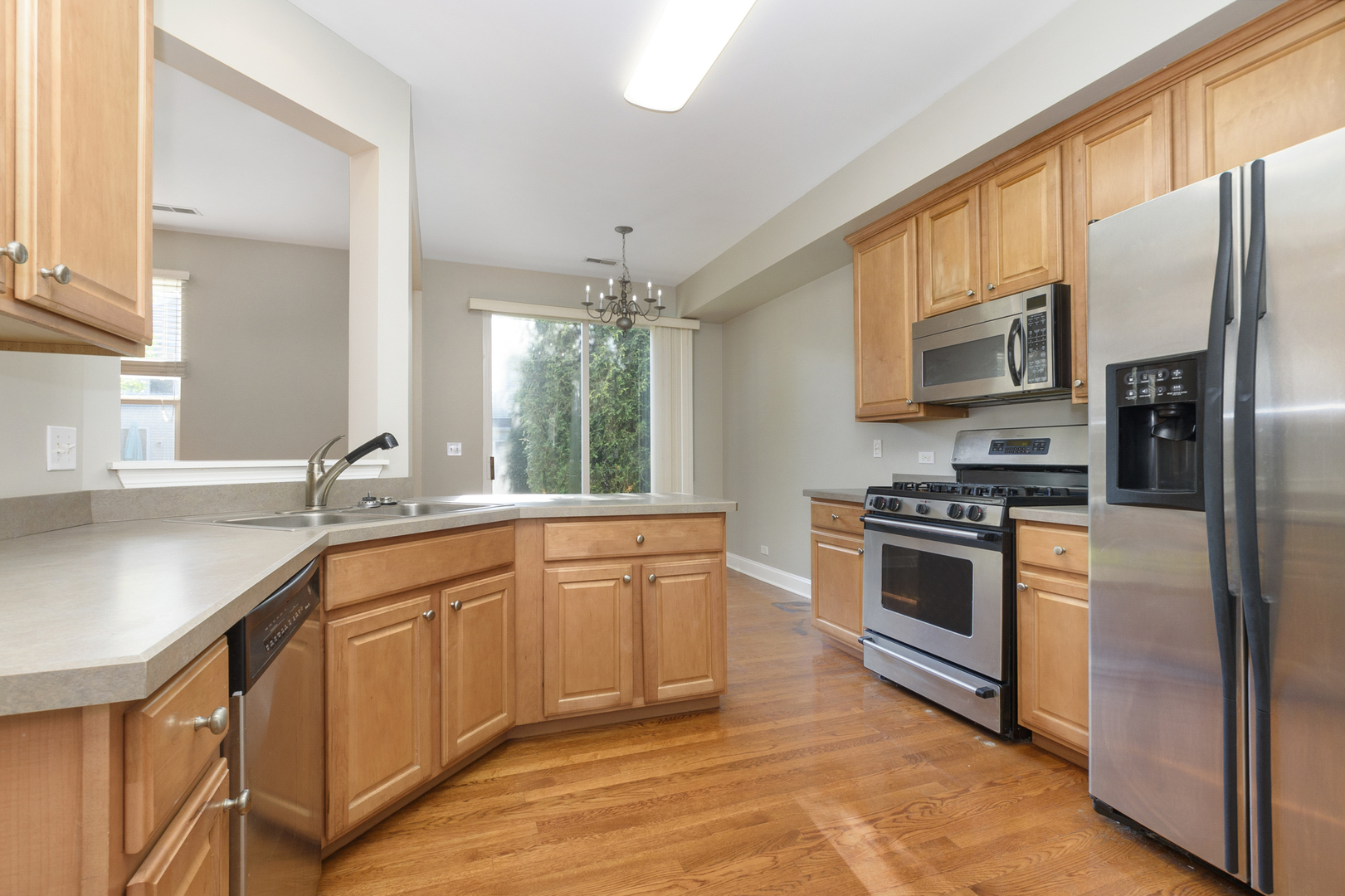 3124 Ollerton Avenue, Aurora, IL 60502