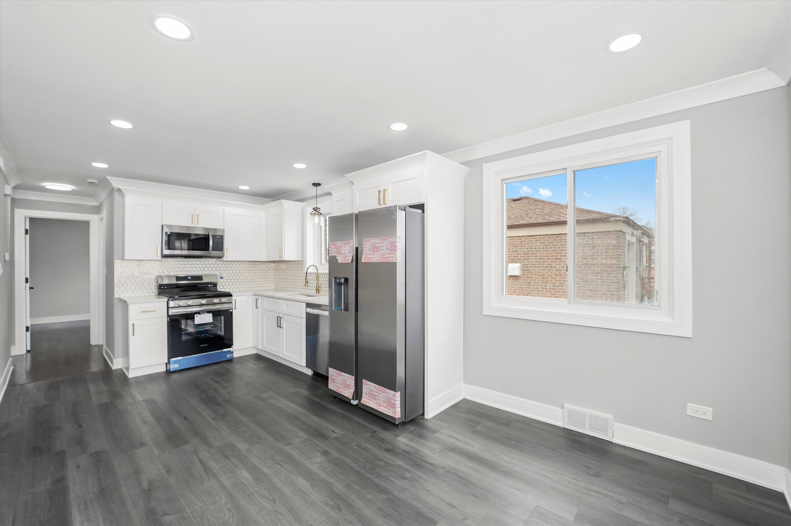 4144 W 82nd Street, Chicago, IL 60652