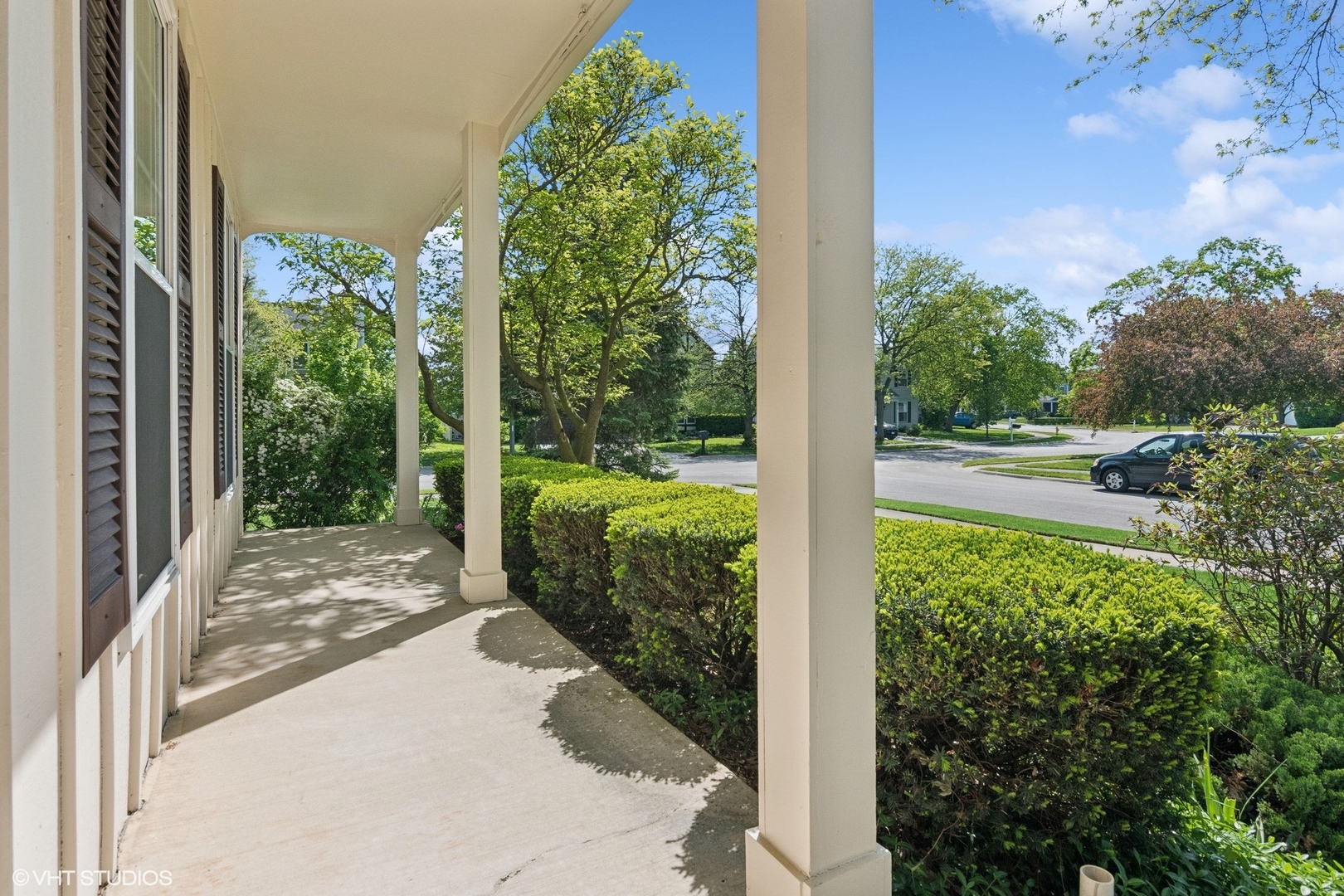 1096 Gunsmoke Court, Carol Stream, IL 60188