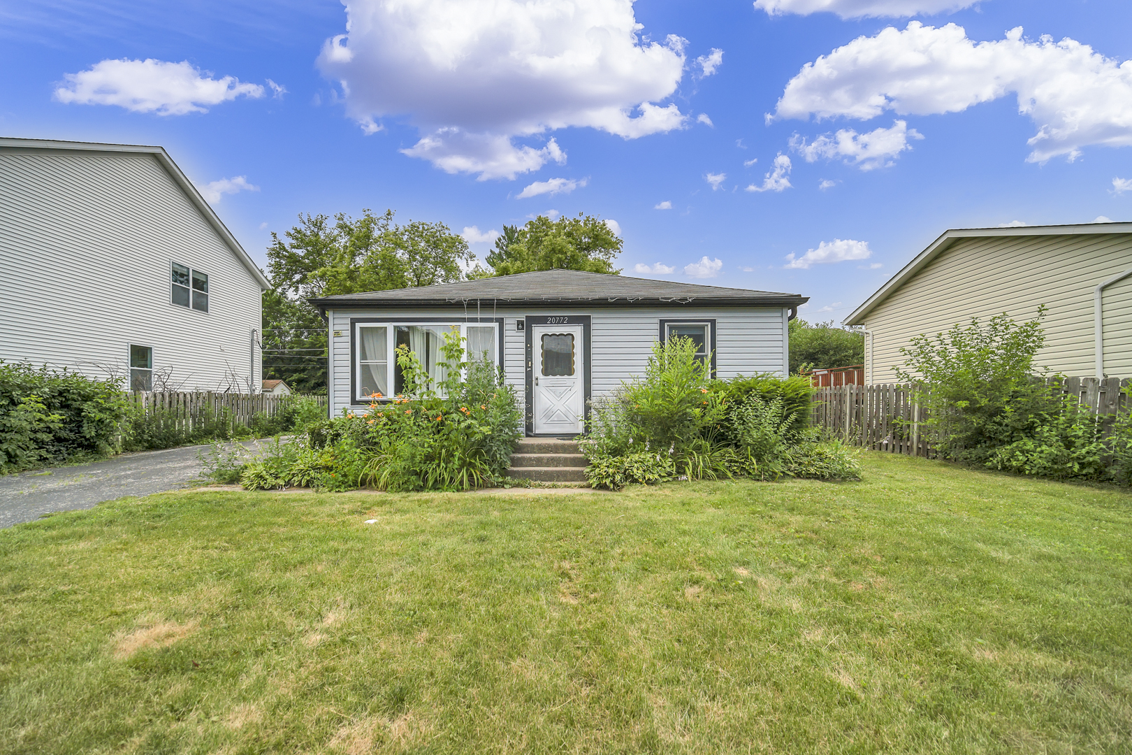 20772 N Elizabeth Avenue, Prairie View, IL 60069