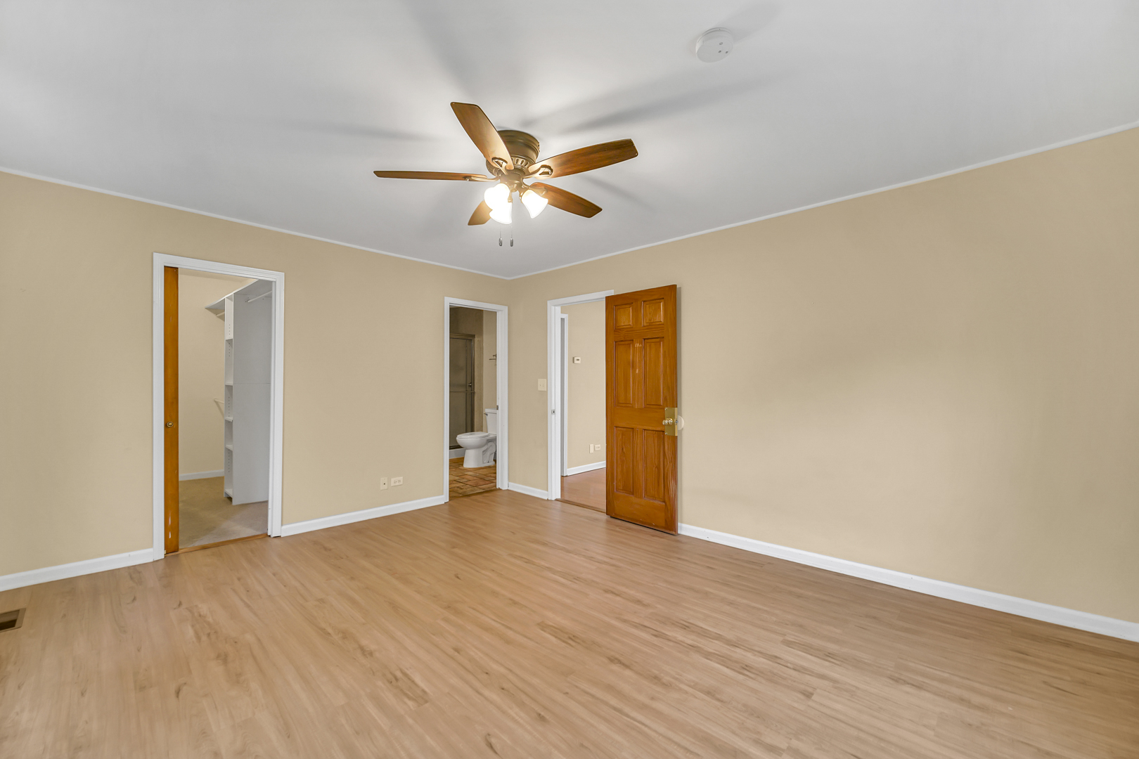 20772 N Elizabeth Avenue, Prairie View, IL 60069