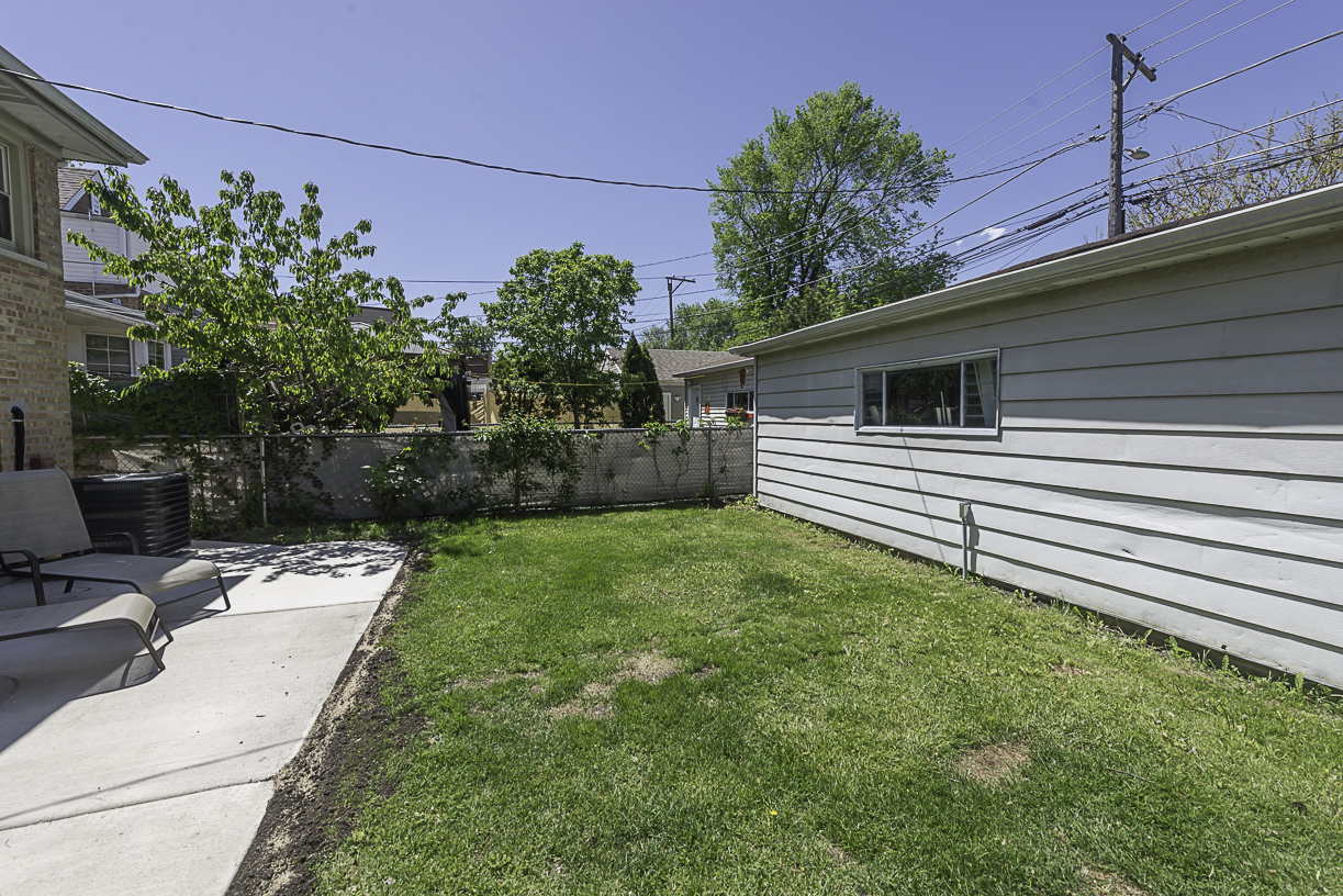 5848 N Drake Avenue, Chicago, IL 60659