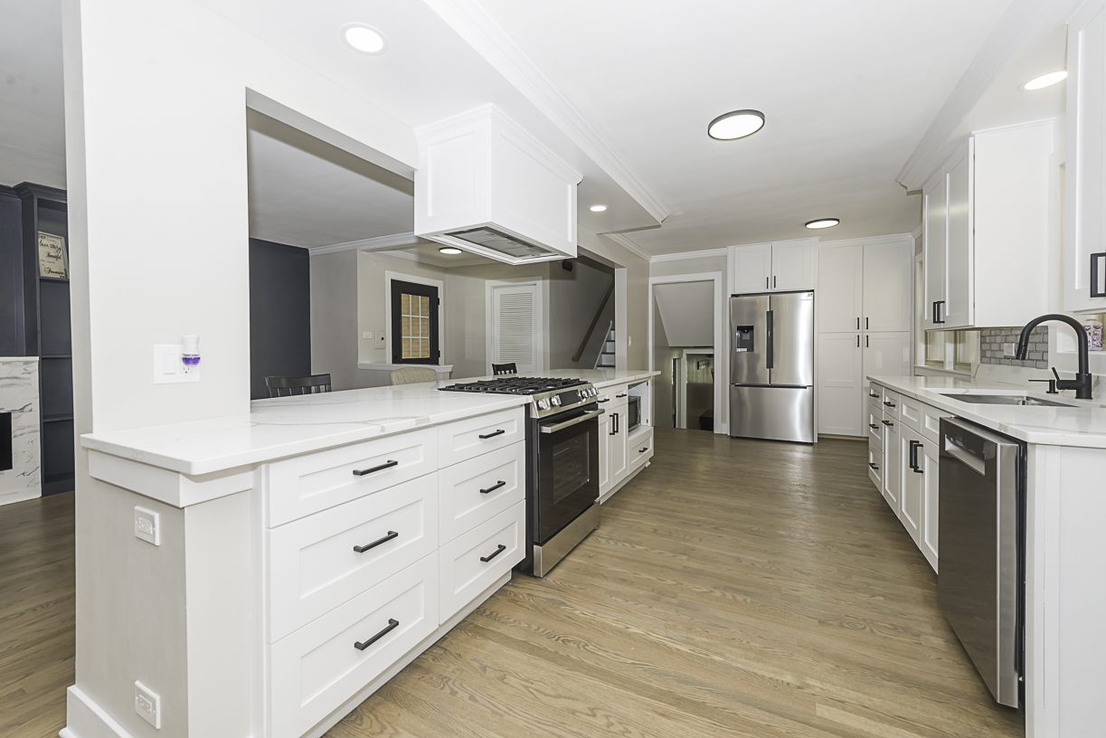 5848 N Drake Avenue, Chicago, IL 60659