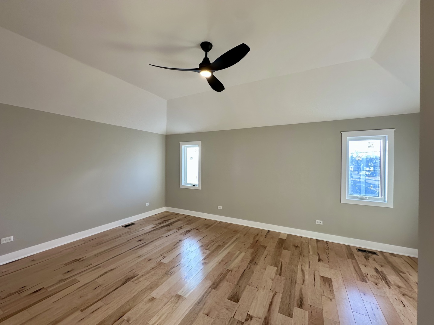 302 S 7th Avenue, Maywood, IL 60153