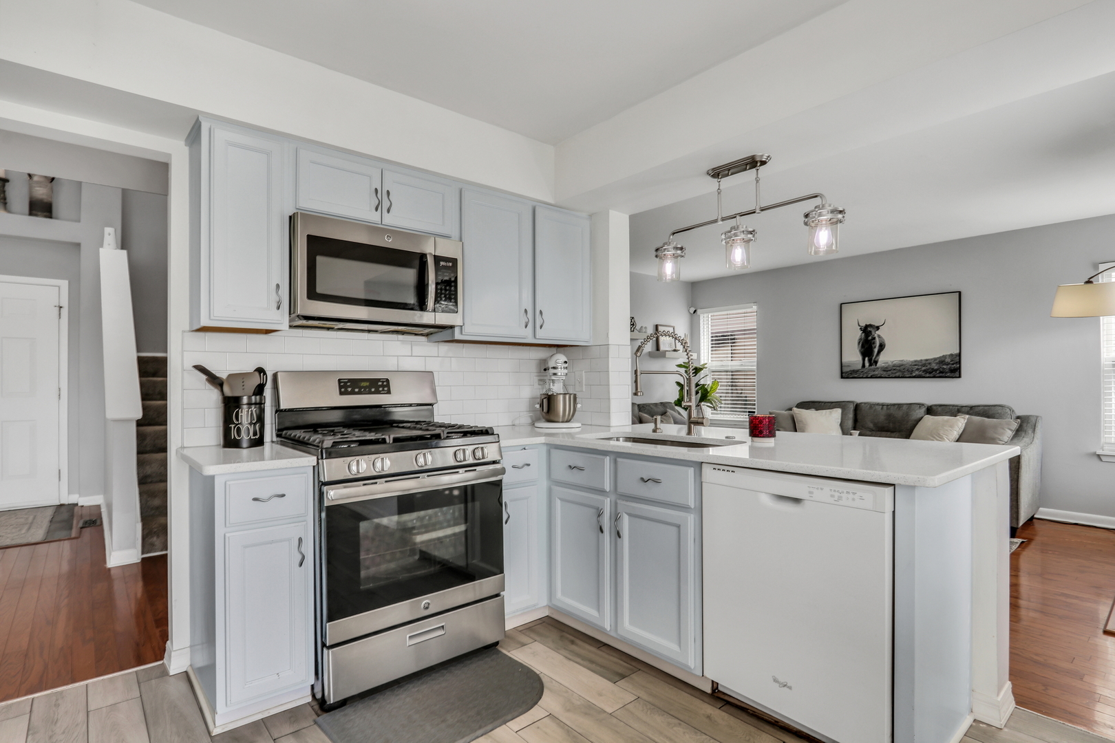 646 E Weston Court, Round Lake Beach, IL 60073