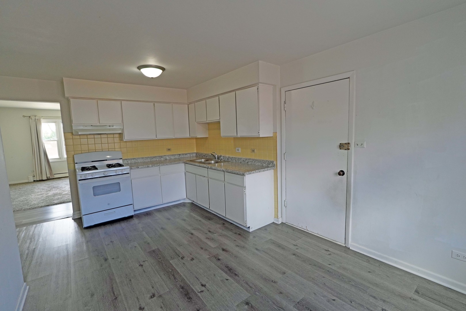 347 Dalewood Avenue #2, Wood Dale, IL 60191