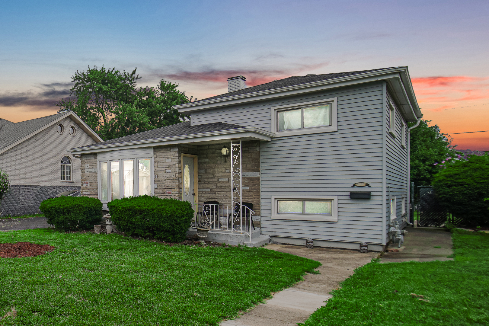 7821 S MELVINA Avenue, Burbank, IL 60459