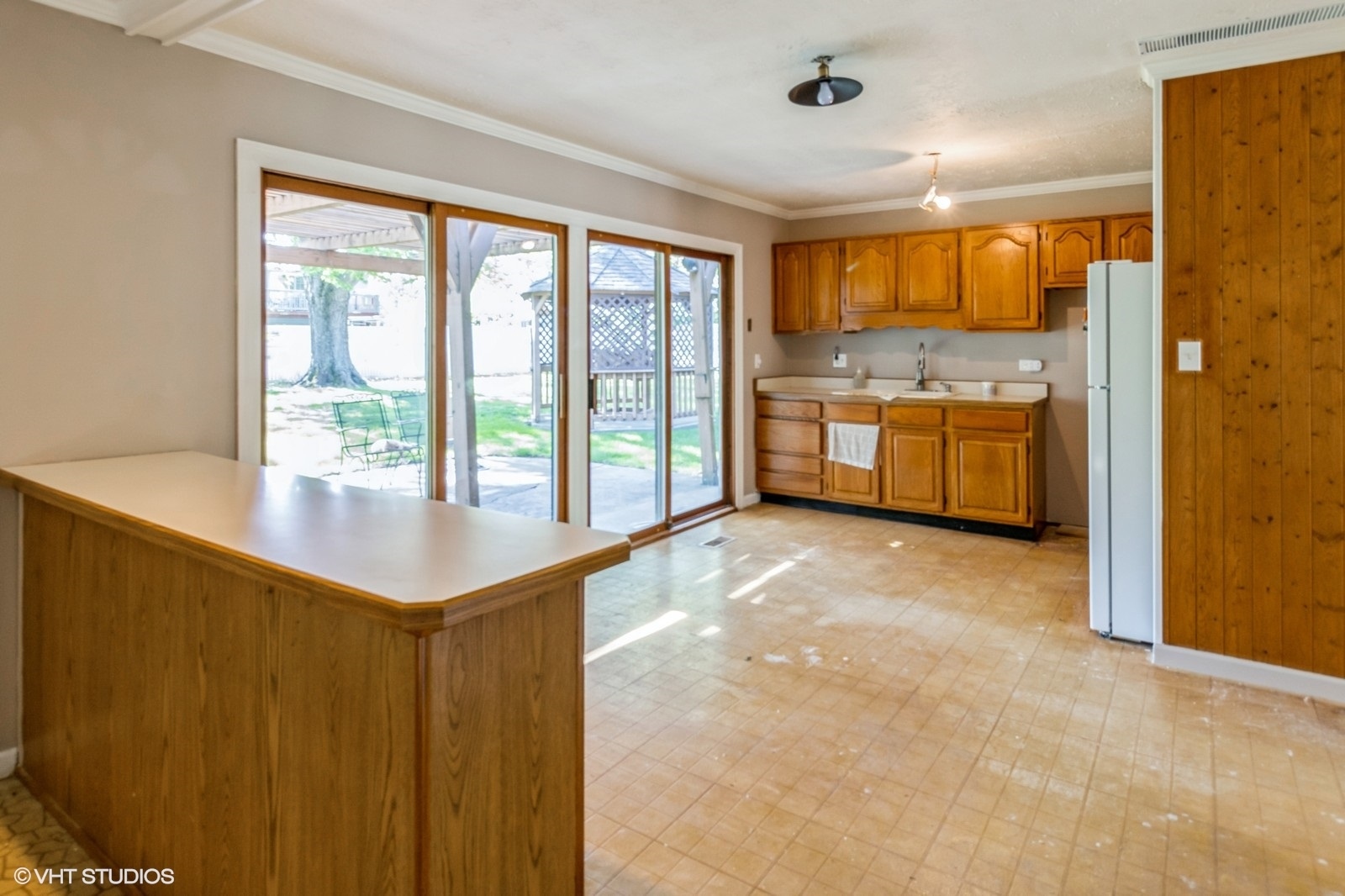 1179 Pegwood Drive, Elgin, IL 60120