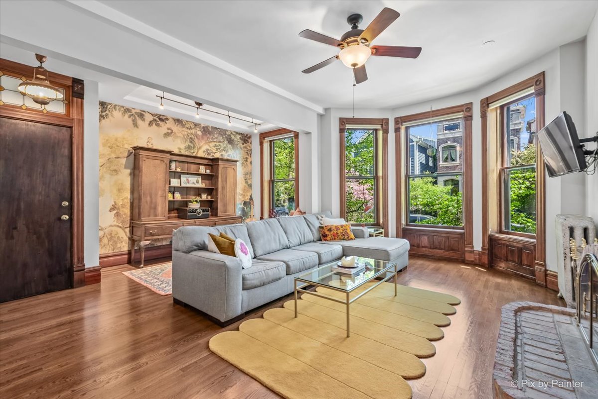2680 N Burling Street #1S, Chicago, IL 60614