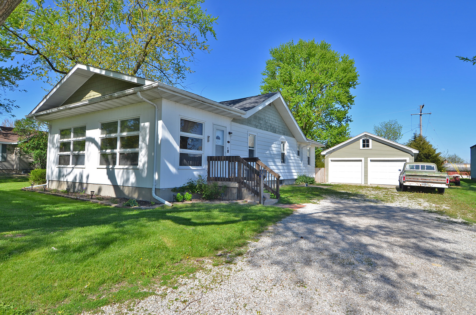 2548 N State Route 23 Highway, Ottawa, IL 61350