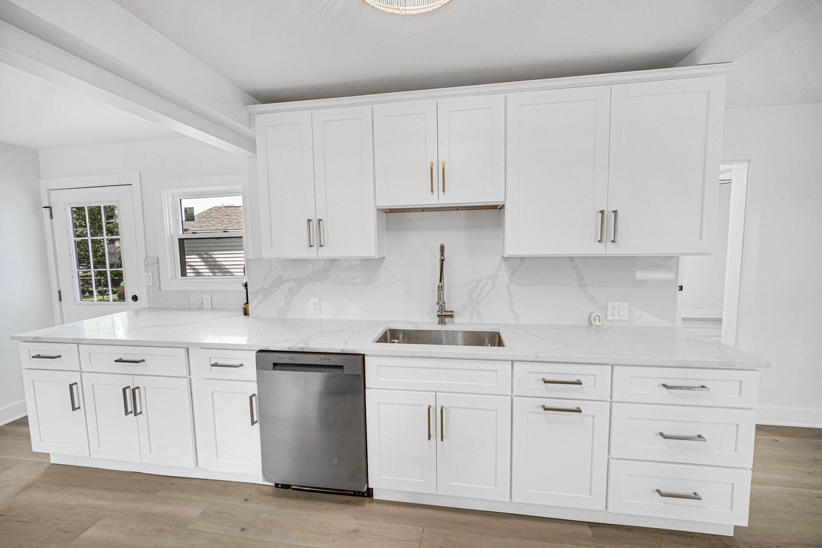 1705 Kelly Avenue, Crest Hill, IL 60403