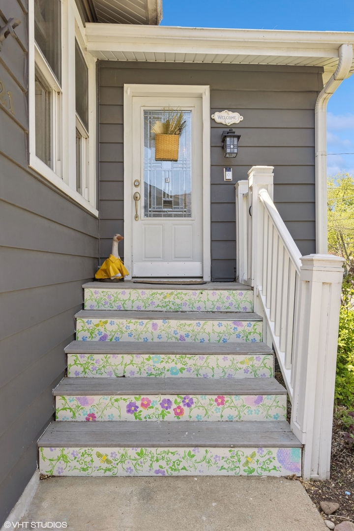 421 W Ash Street, Lombard, IL 60148