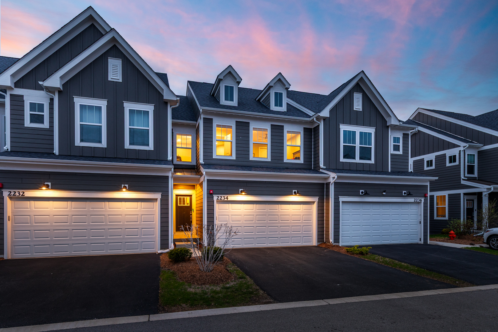 2234 Weatherbee Lane, Naperville, IL 60563