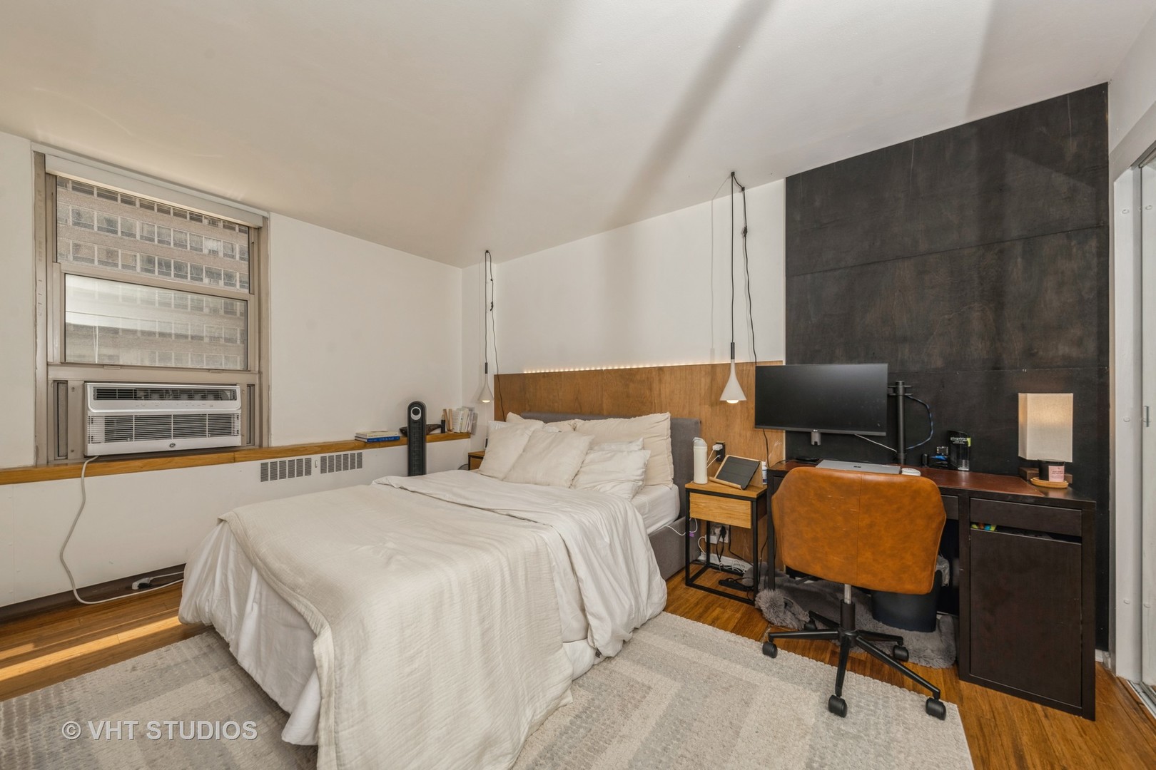 3950 N LAKE SHORE Drive #401A, Chicago, IL 60613