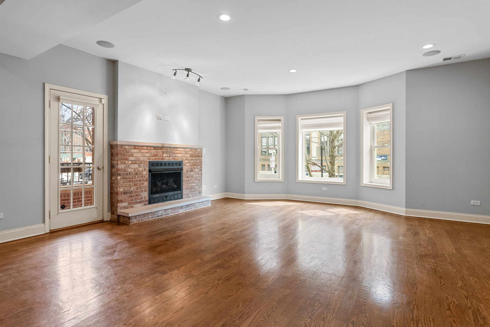 1118 E 46th Street #1E, Chicago, IL 60653