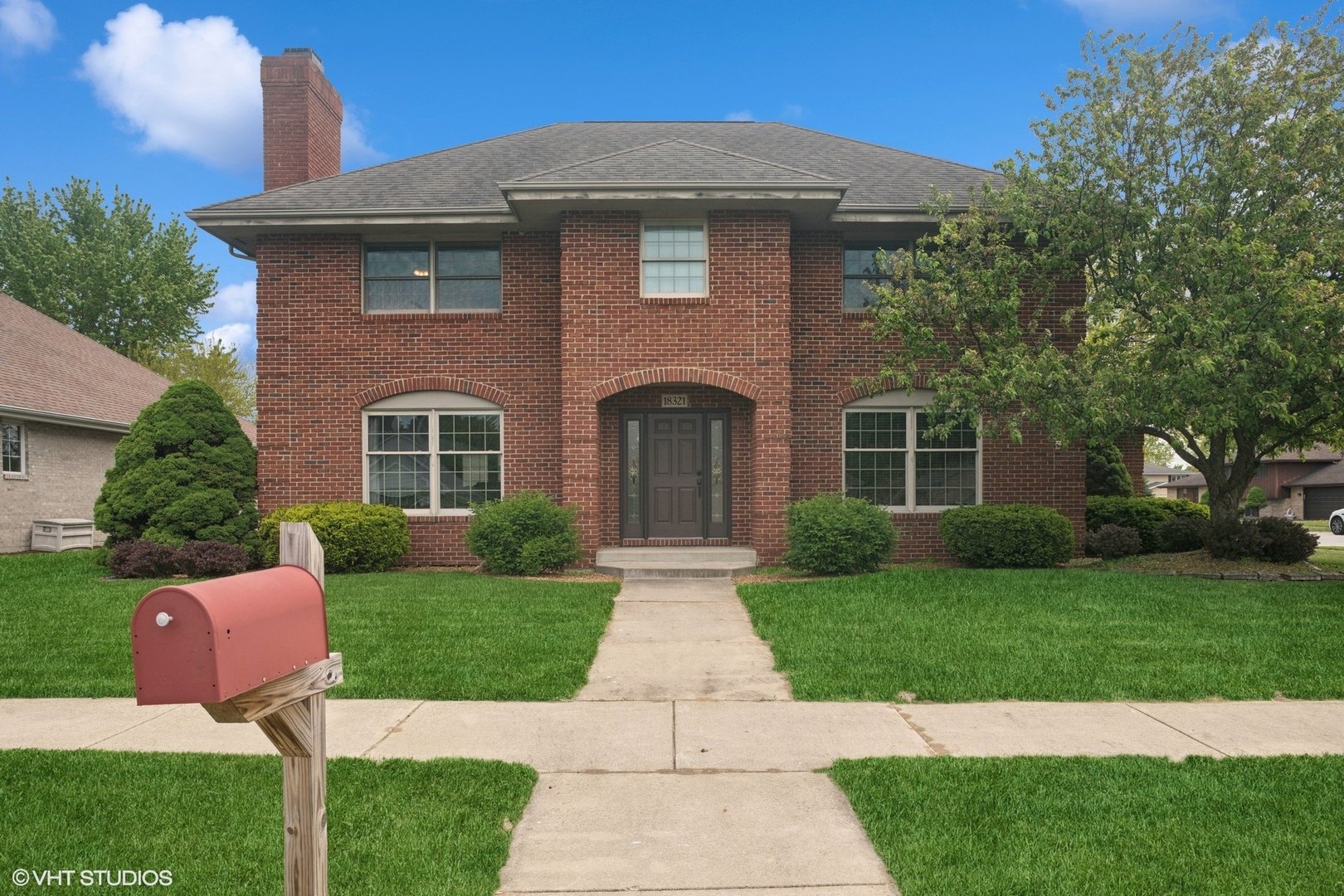 18321 Country Lane, Lansing, IL 60438