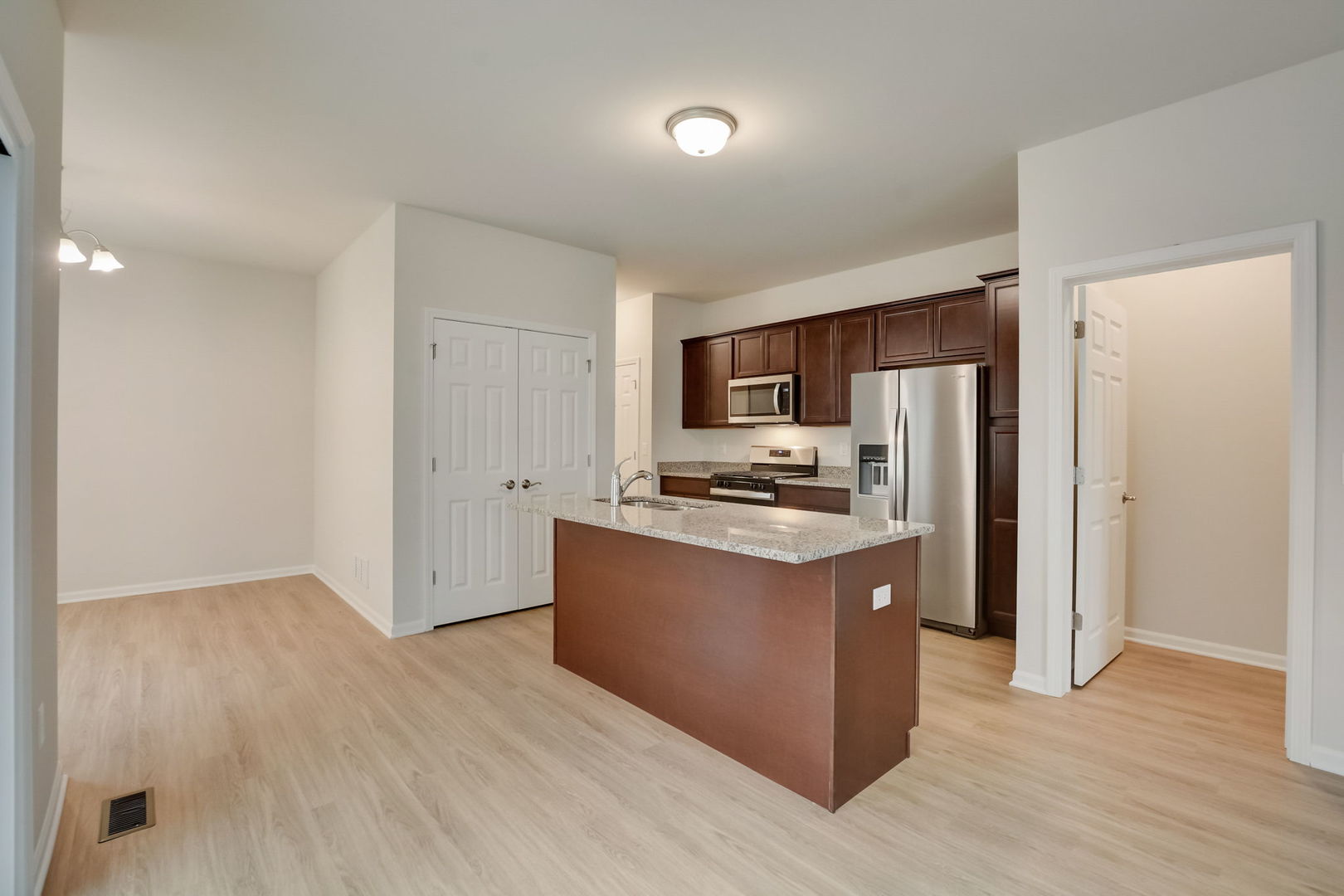 708 Station Boulevard, Elburn, IL 60119