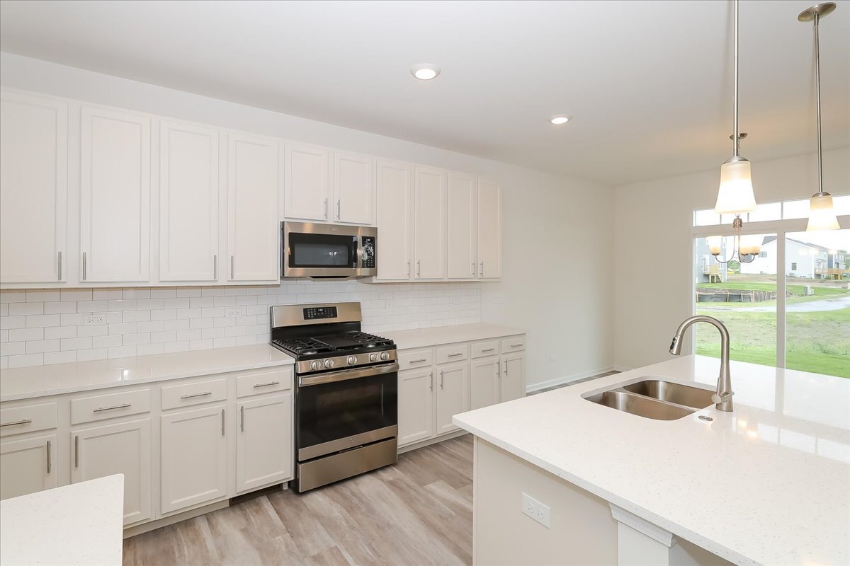 10764 Saxony Street, Huntley, IL 60142