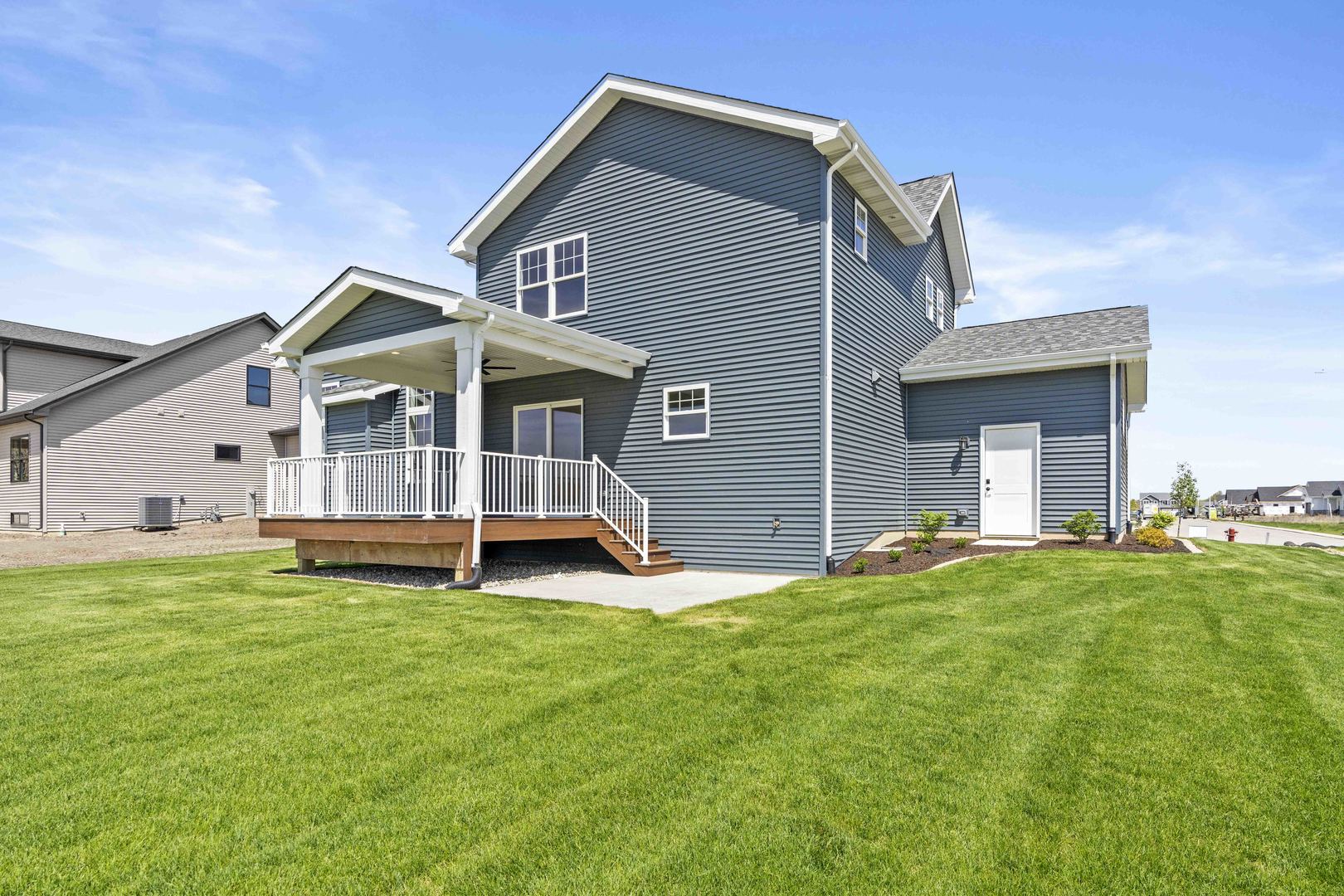 5955 W 135th Place, Cedar Lake, IN 46303