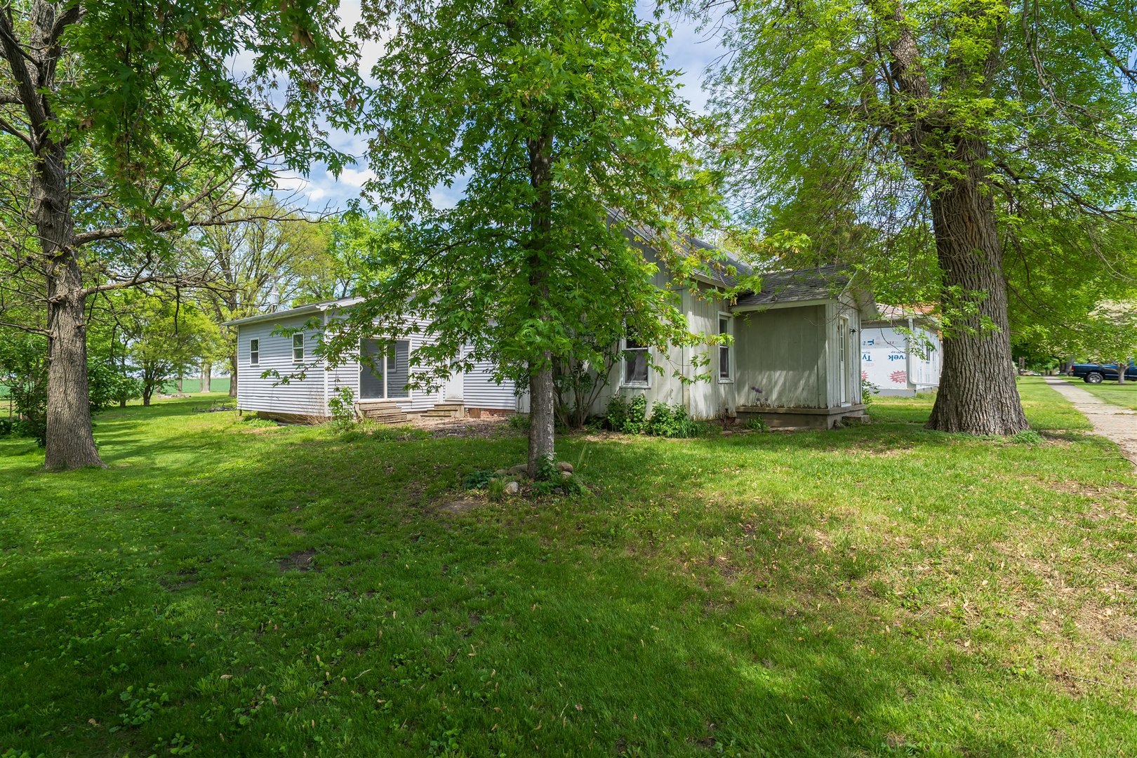 414 2nd Street, Anchor, IL 61720