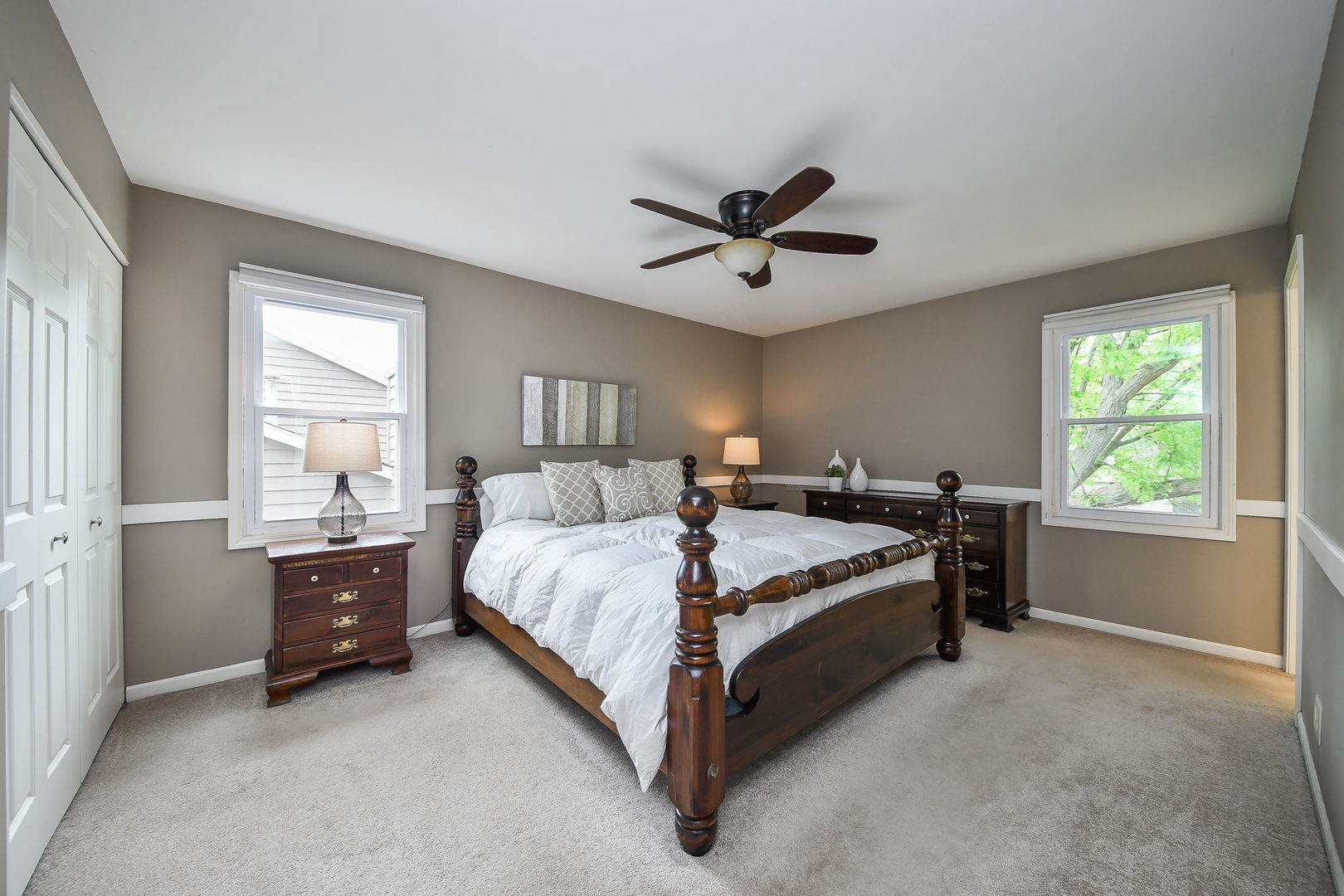 2420 Newport Drive, Naperville, IL 60565