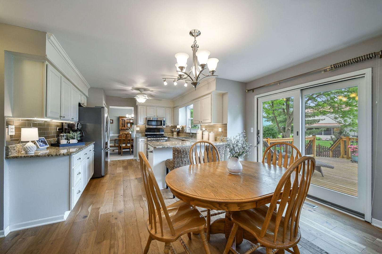 2420 Newport Drive, Naperville, IL 60565