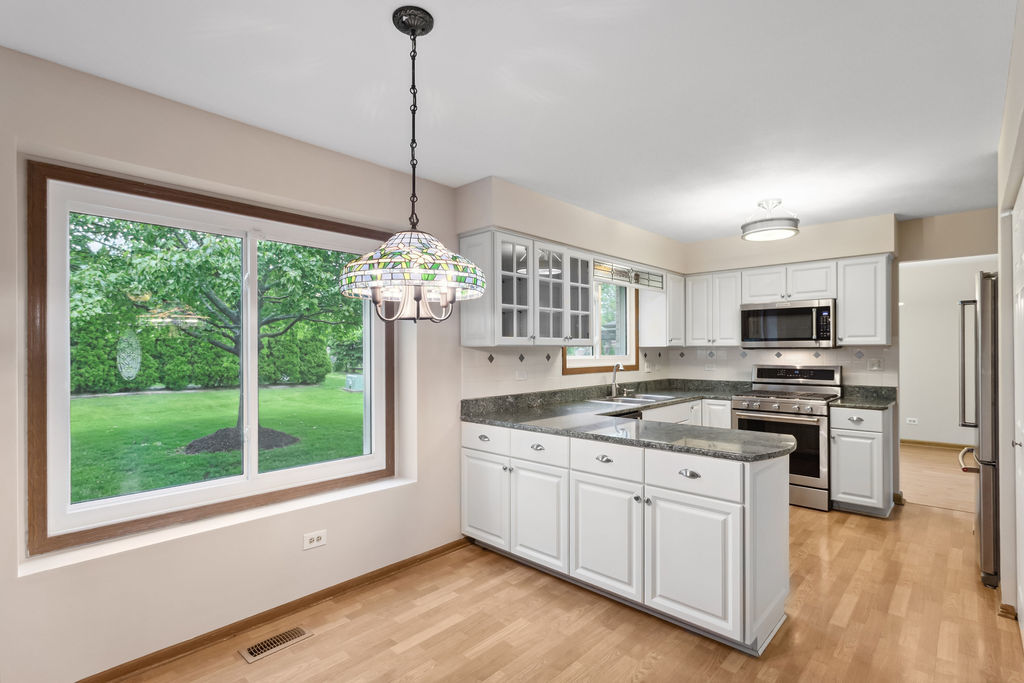 1836 71st Street, Woodridge, IL 60517