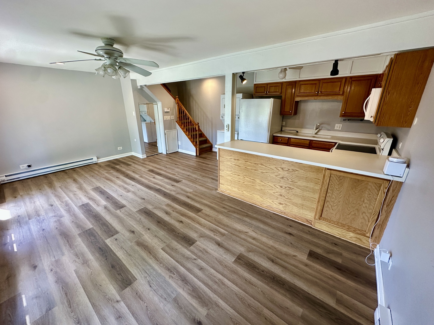 35 Montego Colony #1, Fox Lake, IL 60020