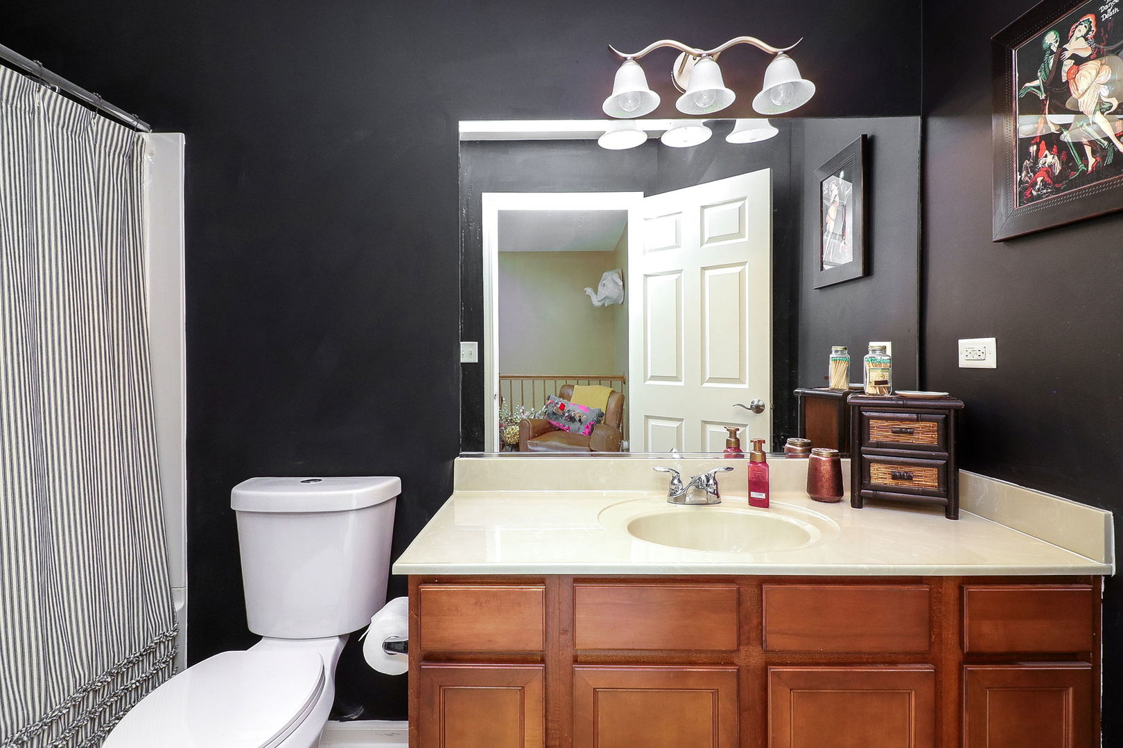 3345 KENTSHIRE Circle, Aurora, IL 60504