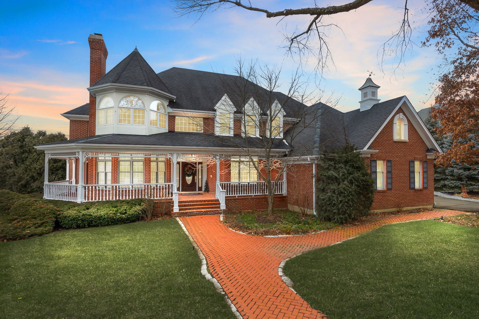 33 Muirfield Circle, Wheaton, IL 60189